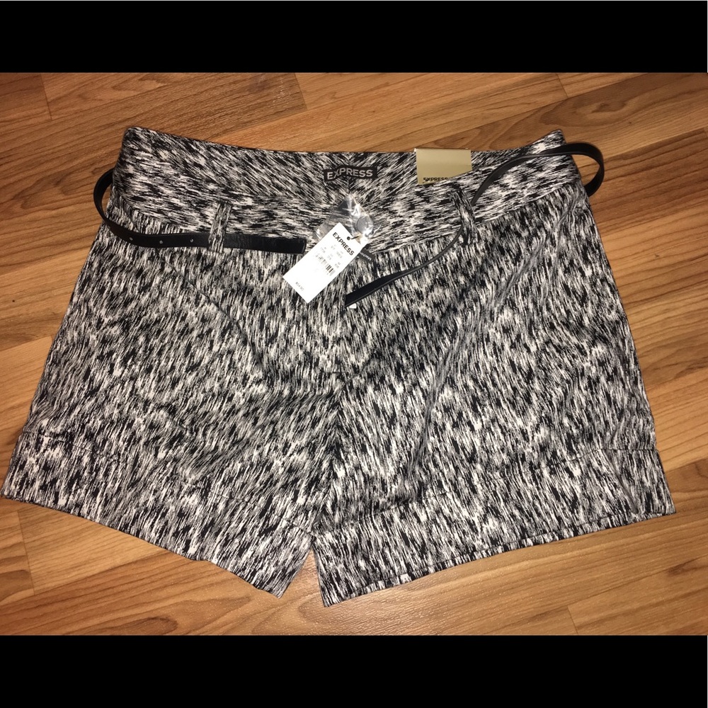 Express Shorts